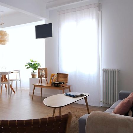 Bright And Modern Apartment In Bilbao City Center ภายนอก รูปภาพ